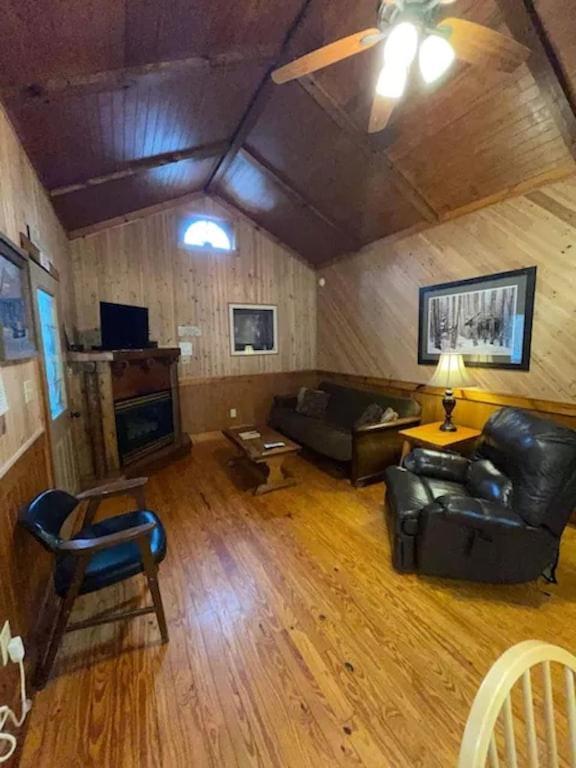 Cozy Cabin: River View With Hot Tub Dahlonega Exterior foto